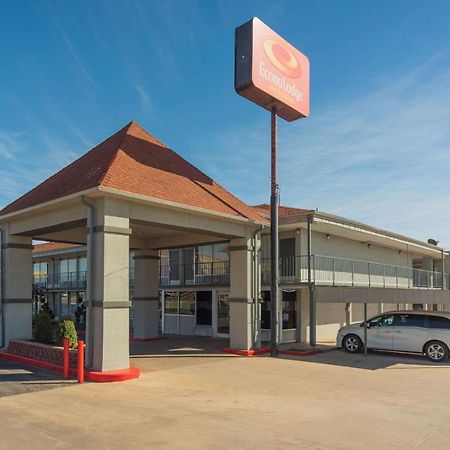 Econo Lodge Inn & Suites Near Bricktown Oklahoma City Exterior photo