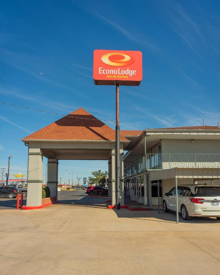 Econo Lodge Inn & Suites Near Bricktown Oklahoma City Exterior photo